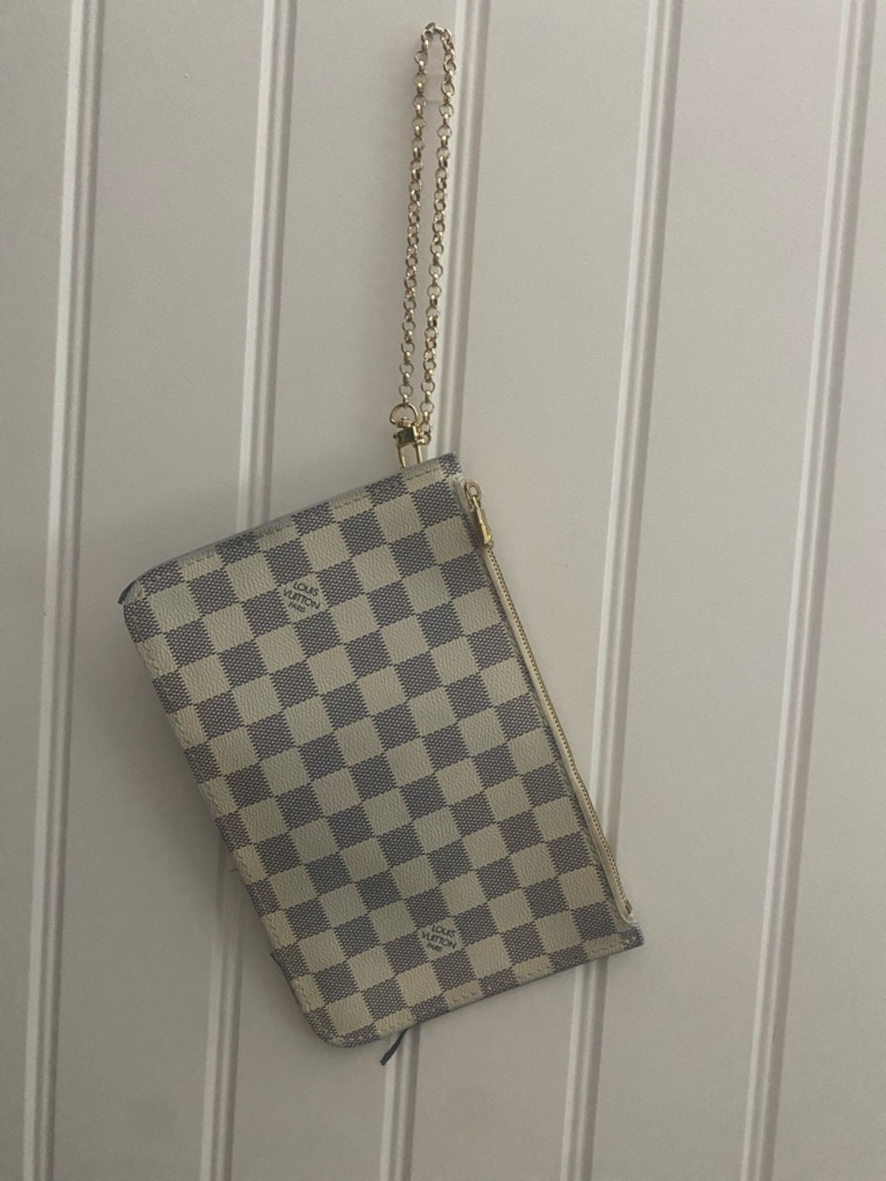 Designer-Inspired Checkered Wristlet Clutch in Light Gray and White